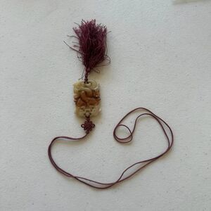 Vintage Chinese Carved Green Jade Necklace Pendant